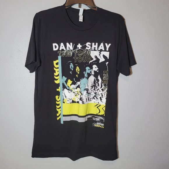 Dan + Shay Concert Tshirt  The Tour Spring 2019 Black Size Medium Short Sleeve - Picture 1 of 4